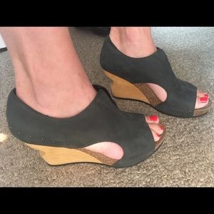 Tsubo cork and wood wedges
